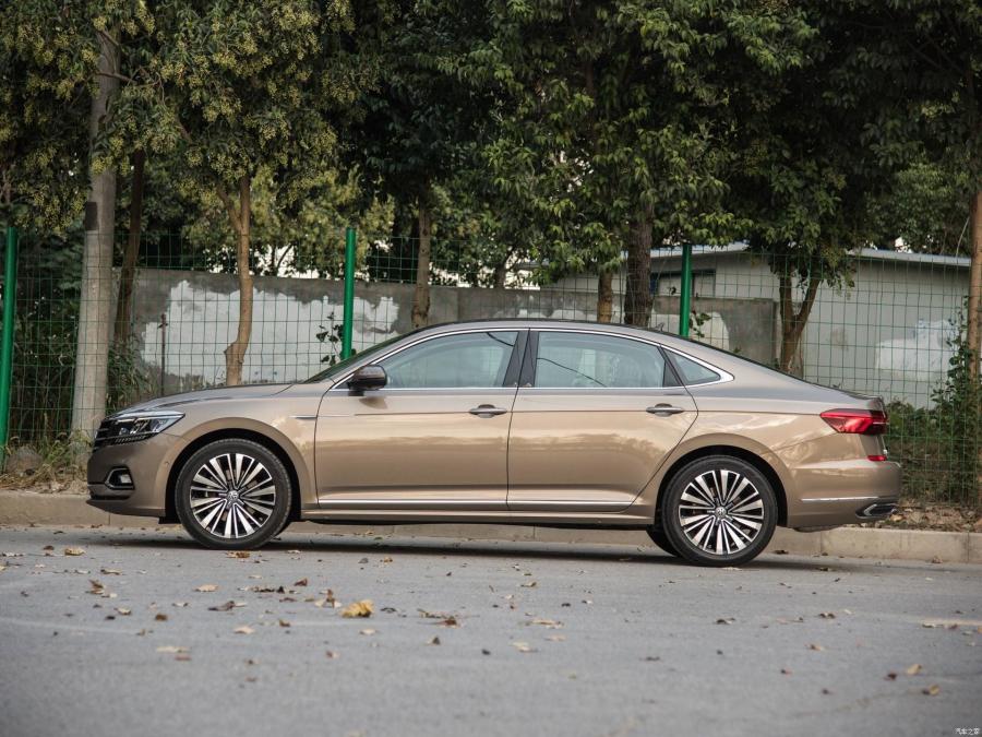  Volkswagen Passat L 2018 года  (CN) (фото 6 из 24)